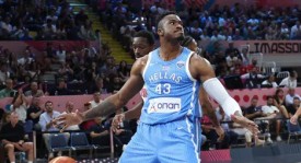 追梦格林恶犯引全场哗然，标靶中心球迷期待其回替补席再战